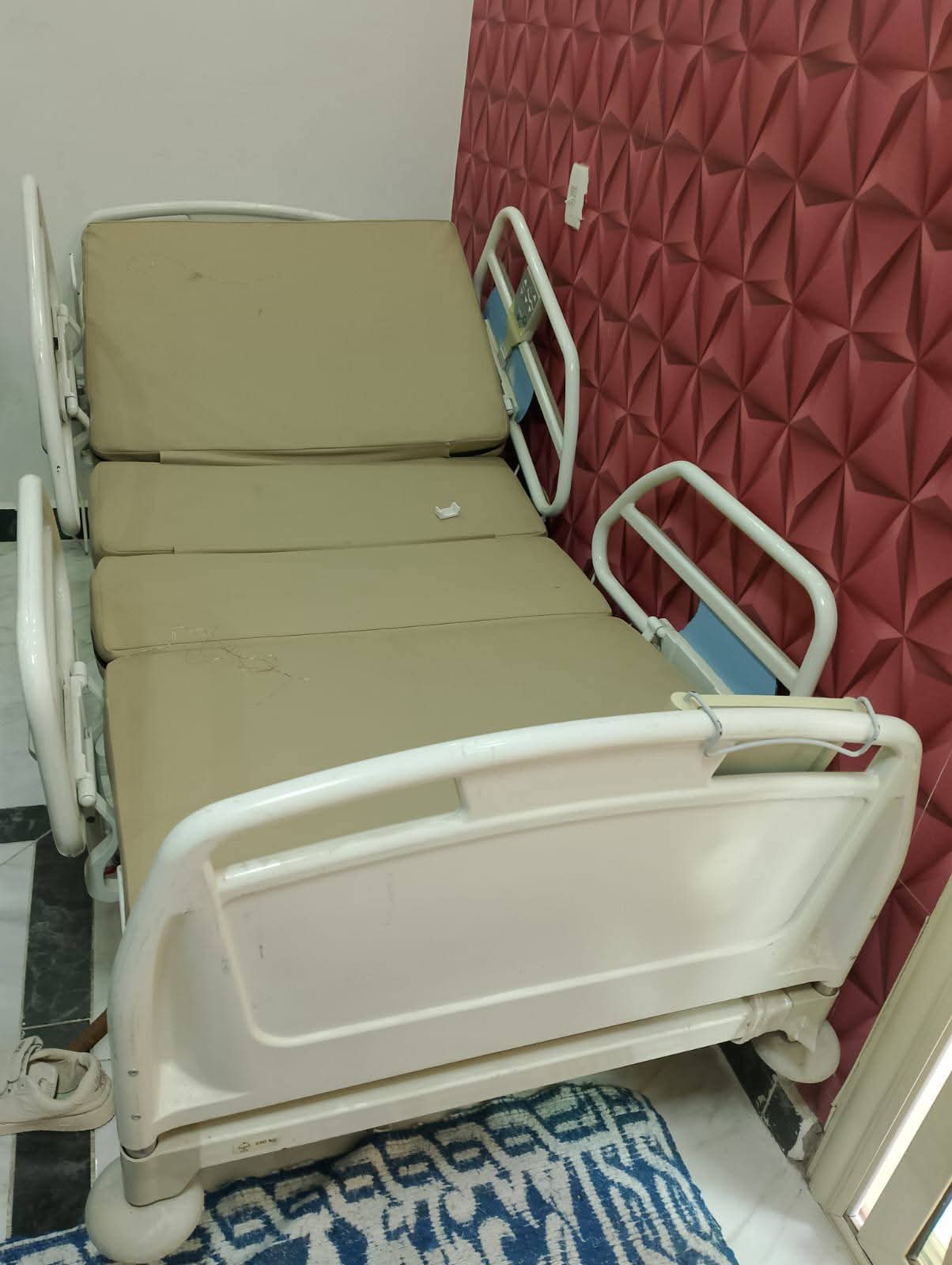 سرير طبي